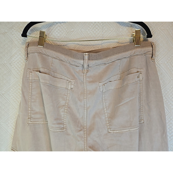 American Eagle Size 12L Wide Leg Cargo Pants Beige Utility Baggy Y2K Casual - Picture 6 of 9
